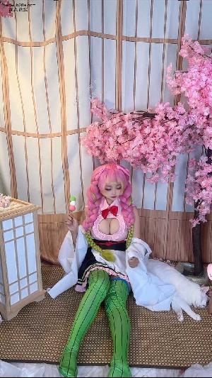 香草奶喵 cos 花火 少司缘 淫荡擦边写真(1)